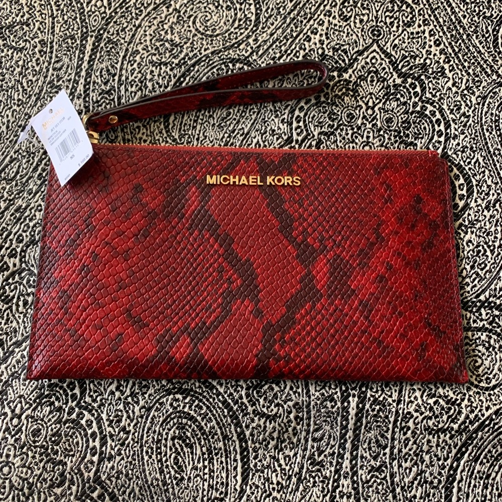MK WRISTLET